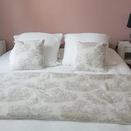 Paisible à Moulins: Charme Ancien, Jardin Clos, Centre Accessible - Fr-1-489-469 Casa vacanze