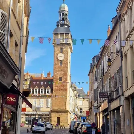 Paisible à Moulins: Charme Ancien, Jardin Clos, Centre Accessible - Fr-1-489-469 Moulins (Allier)