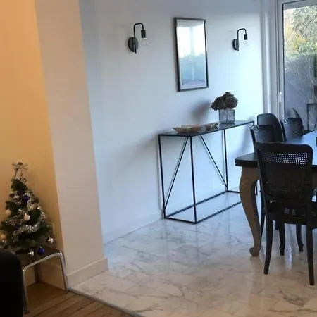 Gospodarstwo wiejskie Maison Renovee A Avec Jardin Et Veranda - Fr-1-489-469 Moulins (Allier)