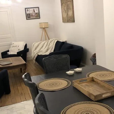 Paisible à Moulins: Charme Ancien, Jardin Clos, Centre Accessible - Fr-1-489-469