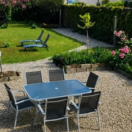 Maison Renovee A Avec Jardin Et Veranda - Fr-1-489-469 Gospodarstwo wiejskie